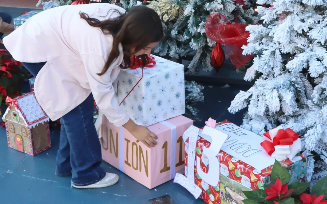 Prepa Loma da inicio a la Navidad con alegría
